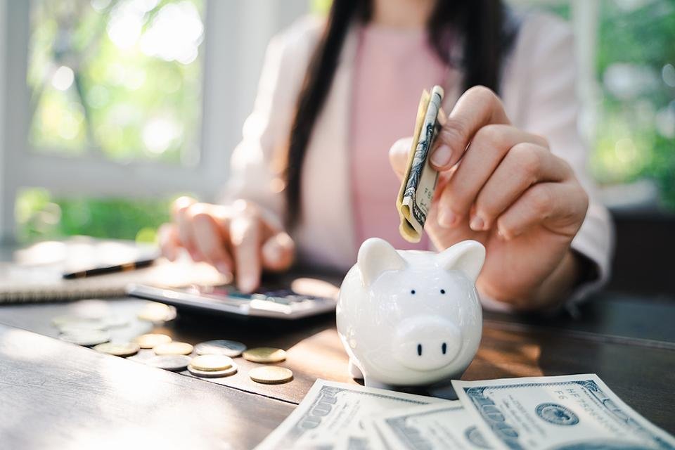 20 Ways to Take Control of Your Finances Before Money Takes Control of You